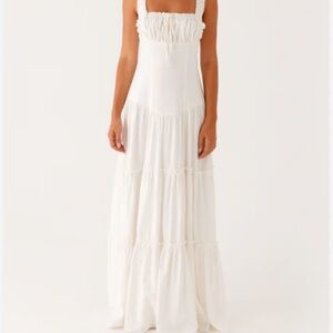 Elegant White Maxi Dress